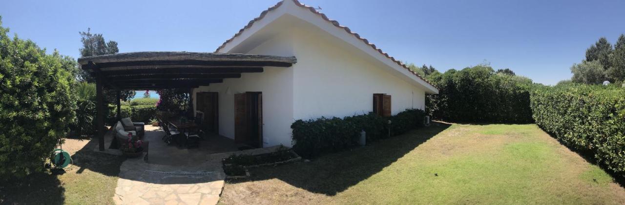 Porto Istana Beach House 올비아 외부 사진